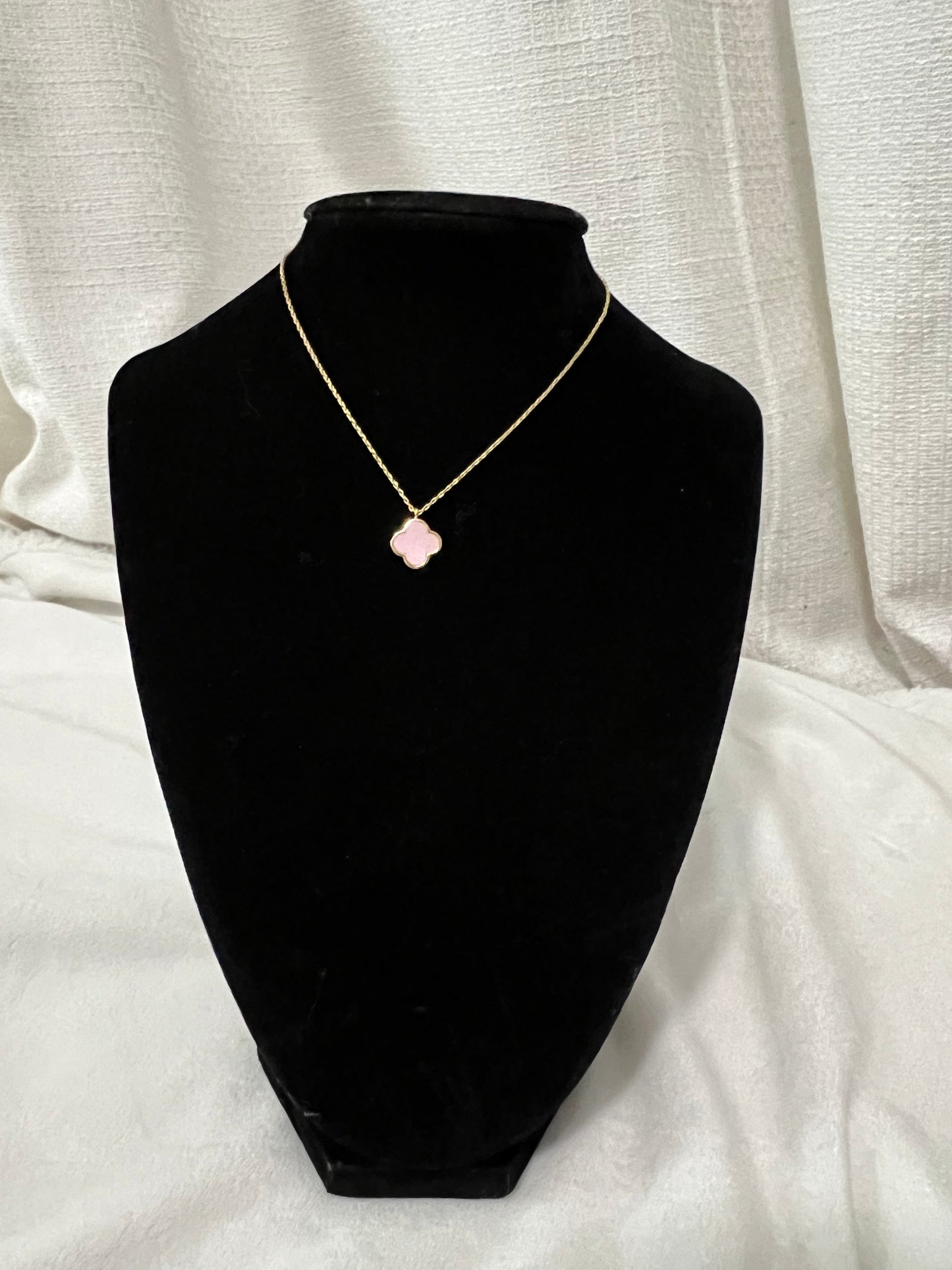 Kelly Necklace In Pink