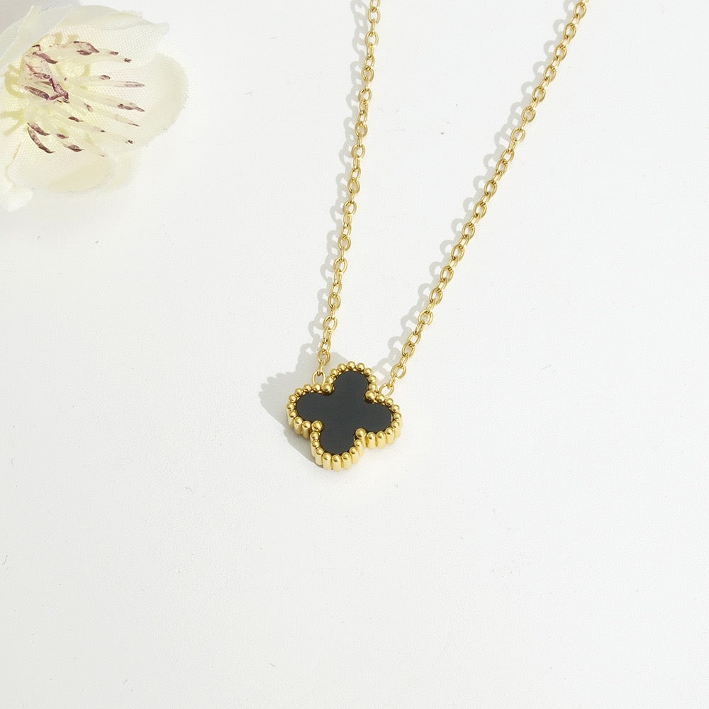 Yesi Necklace